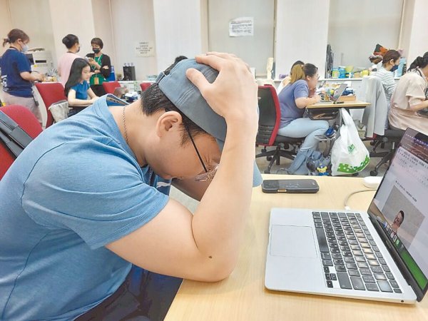 吃腸胃藥3個月 竟引發憂鬱症 文 /周伯翰醫師